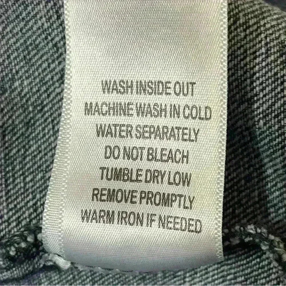 Womens Highway Jeans Distressed Jean Denim Jacket Size M Light Wash New! - Picture 8 of 12